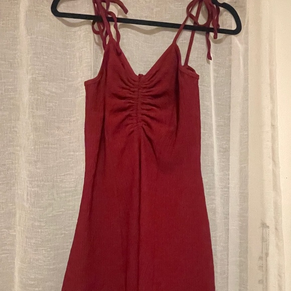 Maroon spaghetti strap dress with ties - Picture 1 of 1